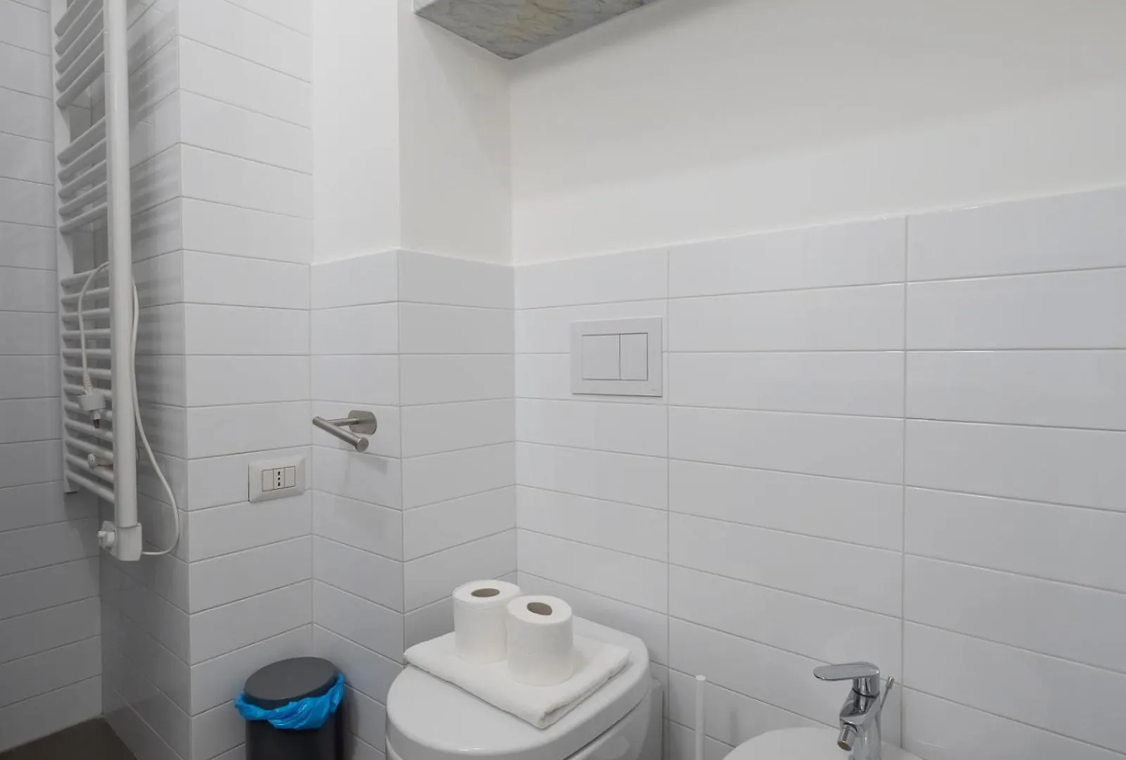 מילאנו I Host Apartment - Brembo 11 0*,